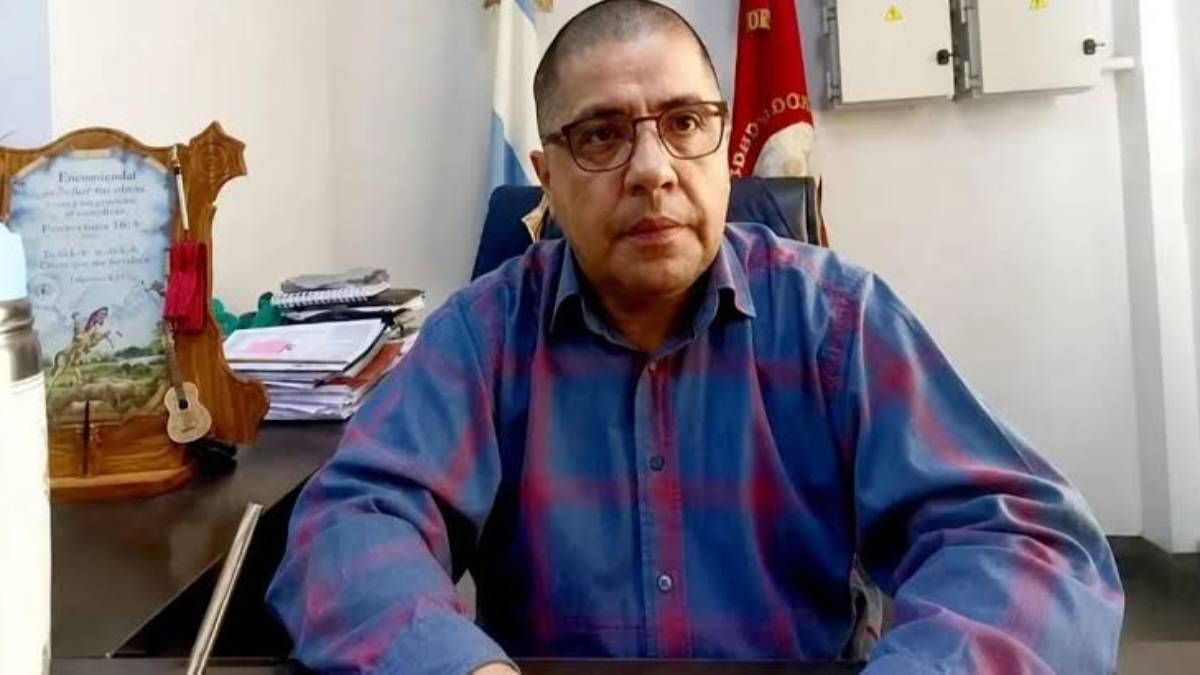 El fiscal penal de la localidad salteña de Salvador Mazza, Armando Cazón, solicitó la captura y detención nacional e internacional de Samuel Limón Álvarez, identificado como uno de los principales sospechosos en la investigación por el robo de una camioneta, perteneciente al intendente local, Gustavo Subelza.