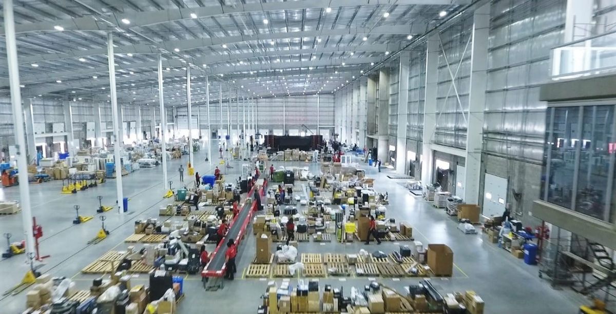 La empresa Andreani procesa actualmente cerca de 500.000 paquetes mensuales provenientes del comercio electrónico internacional y estima que el volumen escalará hasta las 800.000 unidades hacia el segundo semestre del año.&nbsp;