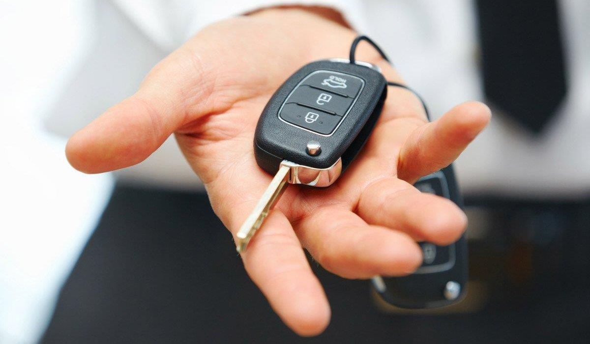 Aprende cómo utilizar las llaves de tu auto. Aprende cómo utilizar las llaves de tu auto.