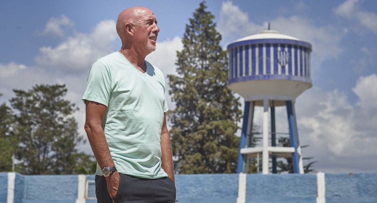 El Gato Oldrá lleva toda una vida en Godoy Cruz, el club de sus amores. El Gato Oldrá lleva toda una vida en Godoy Cruz, el club de sus amores.