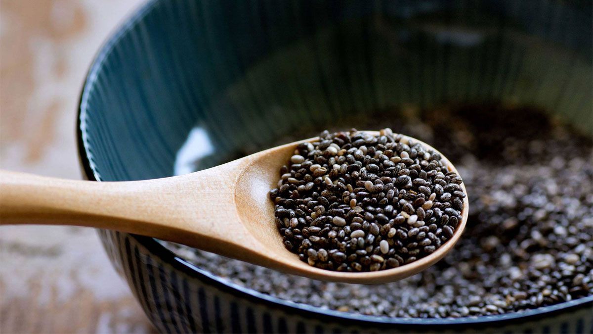 Las semillas de chía son un alimento ideal para incluir en la dieta y bajar de peso de forma sencilla y saludable. Las semillas de chía son un alimento ideal para incluir en la dieta y bajar de peso de forma sencilla y saludable. 