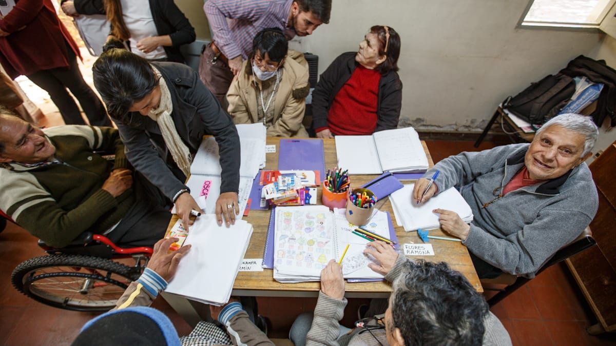 Los útiles entregados acompañarán las actividades educativas y de estimulación que se desarrollan en las aulas satélites de la provincia. Los útiles entregados acompañarán las actividades educativas y de estimulación que se desarrollan en las aulas satélites de la provincia.
