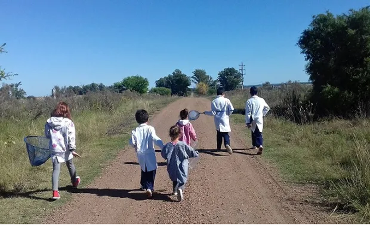 Los chicos de 50 escuelas primarias rurales son los que tendrán media hora más de clases a partir de agosto