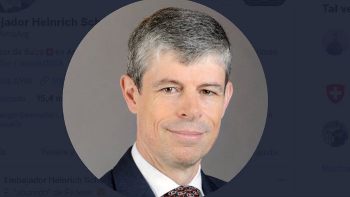 El embajador de Suiza Heinrich Schellenberg le contest&oacute; a Sabina Frederic.