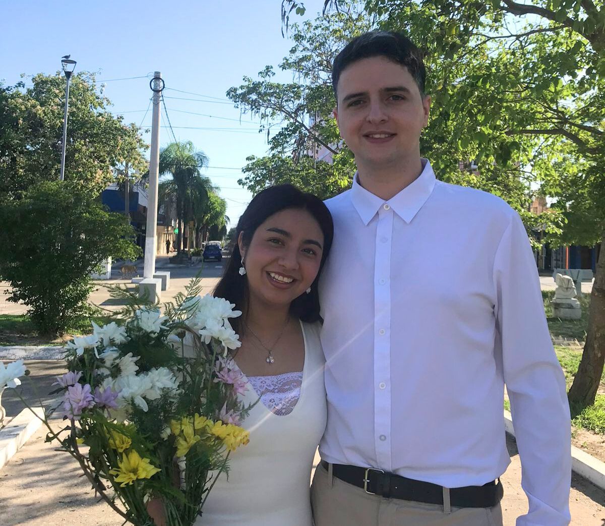 Belén y Federico se conocieron por Instagram. Nació el amor en 2021 y este sábado lo celebran por la iglesia católica en Guaymallén. Belén y Federico se conocieron por Instagram. Nació el amor en 2021 y este sábado lo celebran por la iglesia católica en Guaymallén.