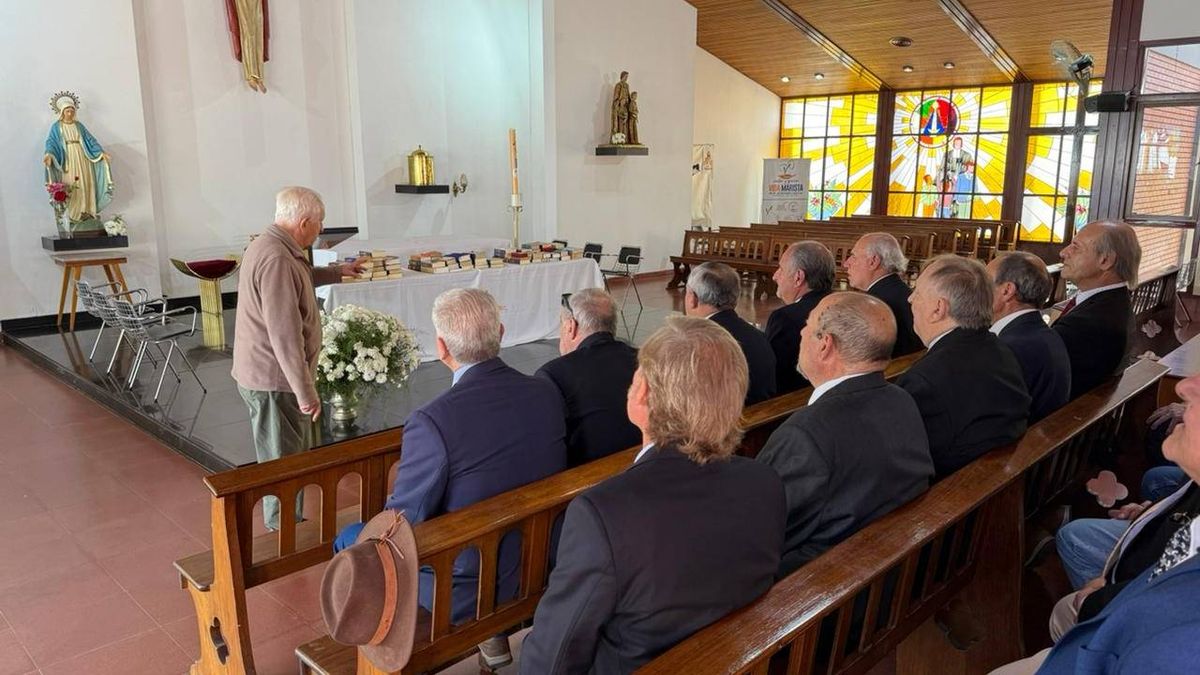 Un tramo de la misa luego de 50 años de despedirse de la institución. Un tramo de la misa luego de 50 años de despedirse de la institución.