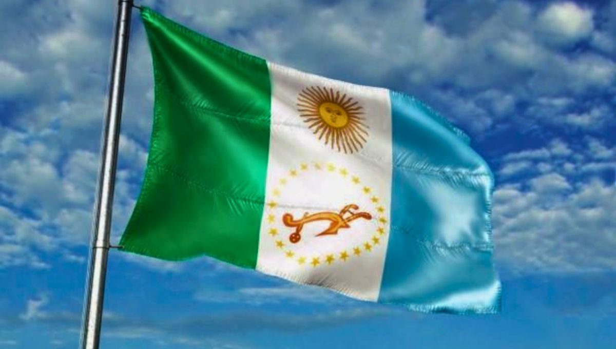 La bandera tiene una proporción de 2:3. La bandera tiene una proporción de 2:3.