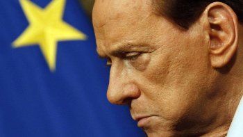 Un hombre se inmoló frente a la casa de Berlusconi