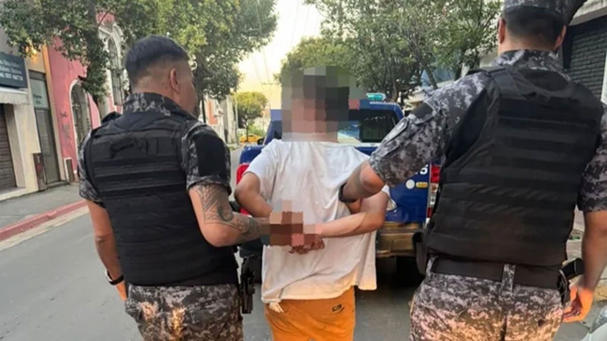 Un trapito enardecido exigió una cantidad de plata y provocó mucha furia con lo que hizo