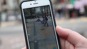Una mujer cayó desde unos tres metros de altura jugando al Pokémon Go en Uruguay