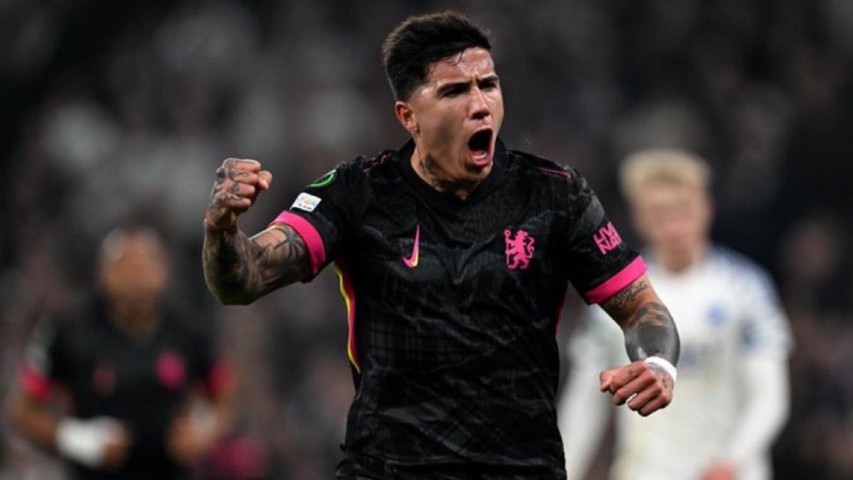 Enzo Fernández ingresó en el complemento y aseguró el triunfo del Chelsea con un golazo.