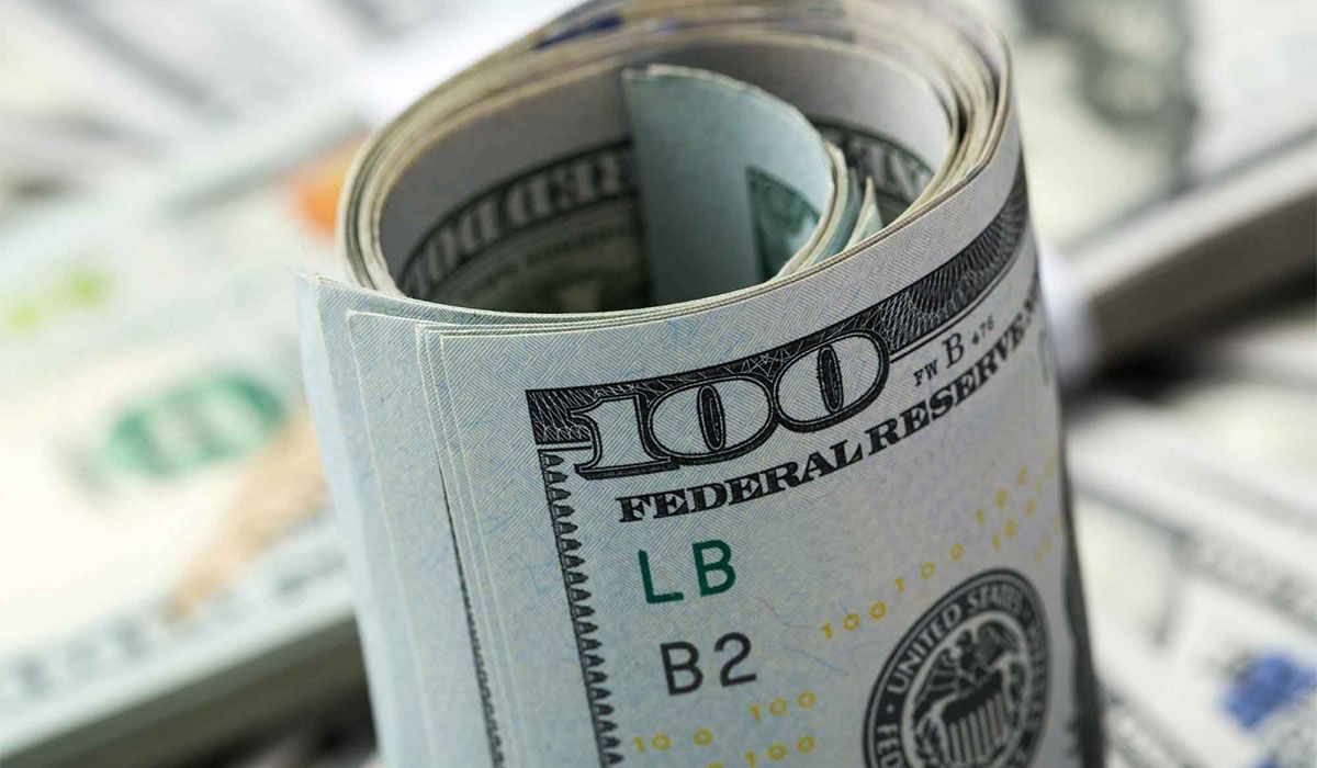 El dólar blue se tomó un respiro: economistas desestiman una devaluación del oficial