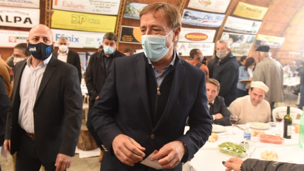 El gobernador particip&oacute; activamente en la tradicional Fiesta de la Ganader&iacute;a de General Alvear y no escatim&oacute; cr&iacute;ticas al gobierno nacional.