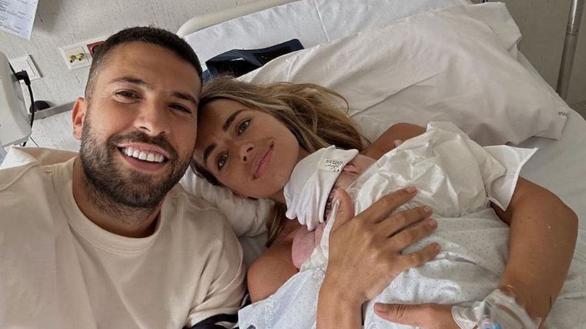 Jordi Alba disfrutó el nacimiento de su tercer hijo y confirmó su llegada al Inter Miami Jordi Alba disfrutó el nacimiento de su tercer hijo y confirmó su llegada al Inter Miami