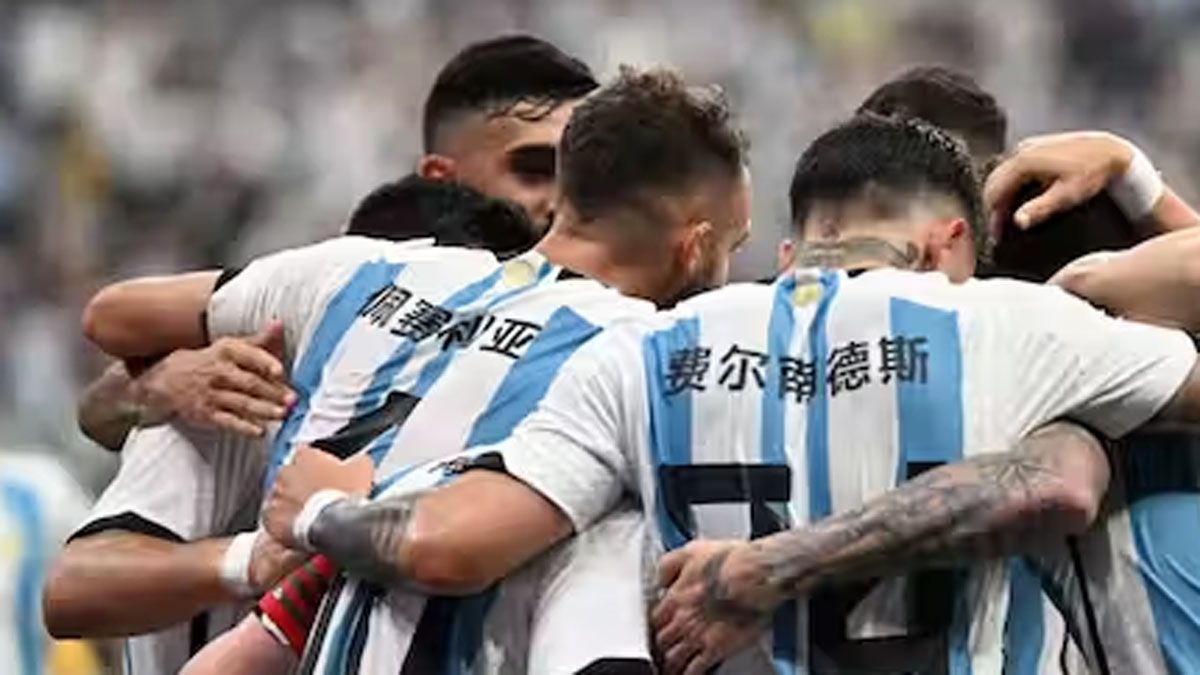 La Selección argentina usó letras chinas en su última visita a ese país La Selección argentina usó letras chinas en su última visita a ese país