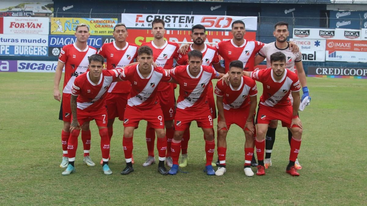 El plantel del Deportivo Maipú que arrancó jugando ante Quilmes.