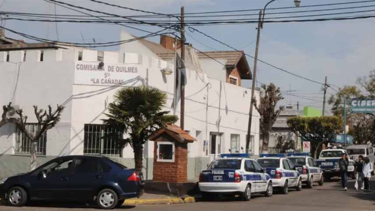 Un delincuente la obligó a hacerle sexo oral para no asesinar a su hijo