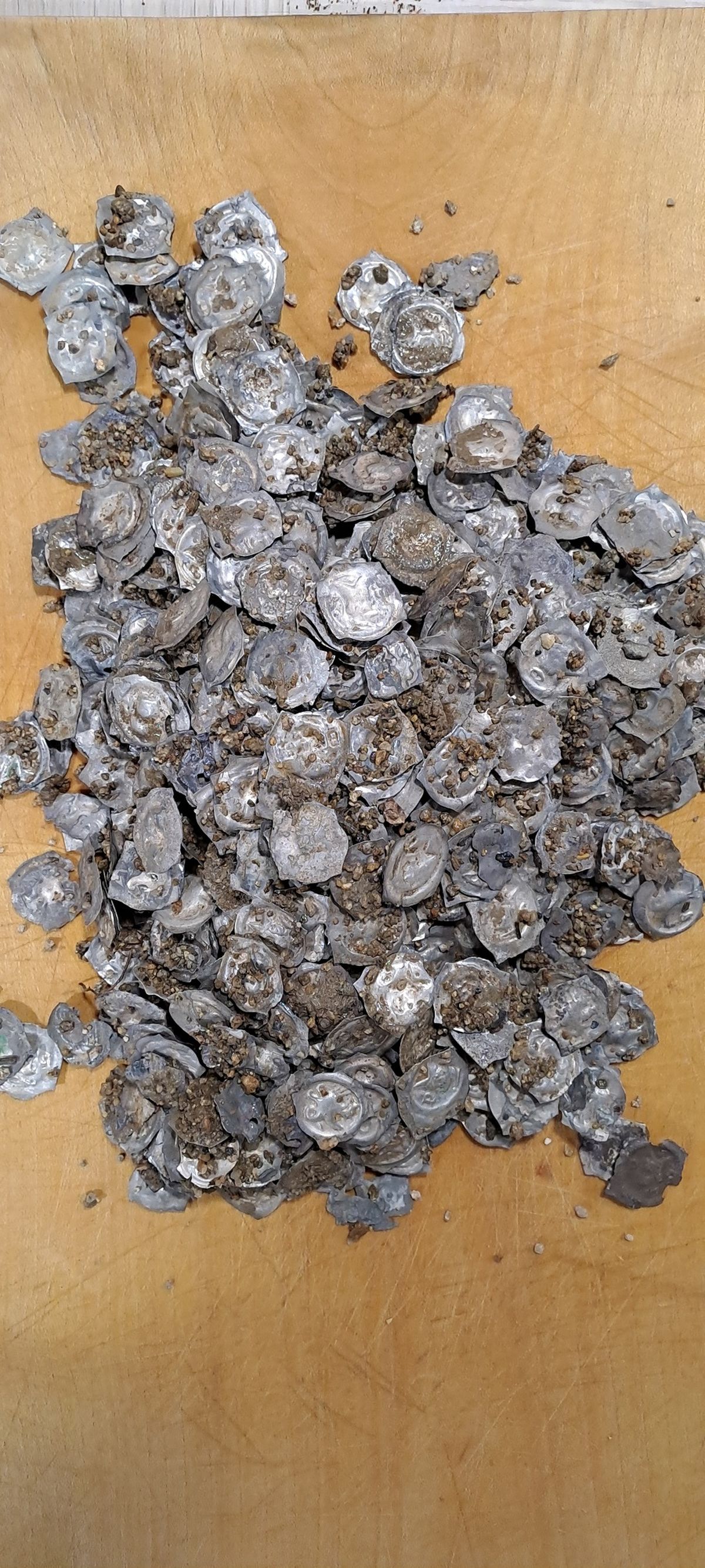 Las monedas tenían mucho valor en su época. Las monedas tenían mucho valor en su época.