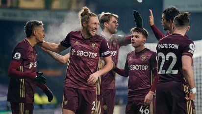 Leeds de Bielsa goleó a West Bromwich y se alejó del descenso.