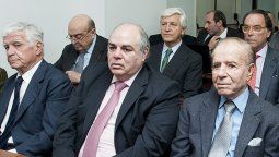 Condenan a Menem y Cavallo por la venta del predio de La Rural a precio vil
