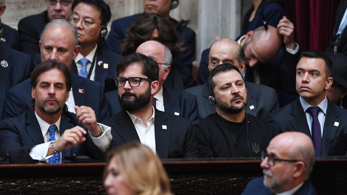 Milei ubicó detrás suyo a los principales referentes extranjeros que llegaron al país para la ocasión.