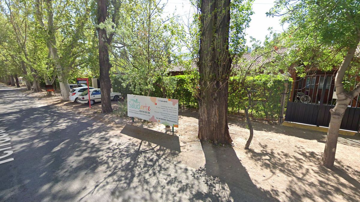 El centro de día SaludArte está ubicado en calle Terrada al 1.600 de Luján. Allí es donde Agustín se habría ahogado en una pileta lo que le provocó la muerte 10 días después. El centro de día SaludArte está ubicado en calle Terrada al 1.600 de Luján. Allí es donde Agustín se habría ahogado en una pileta lo que le provocó la muerte 10 días después.