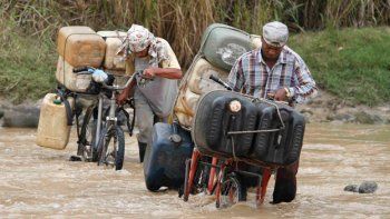 Maduro refuerza la seguridad en la frontera con Colombia