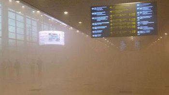 Un incendio en el aeropuerto de Moscú obligó a evacuar a más de 3.000 pasajeros