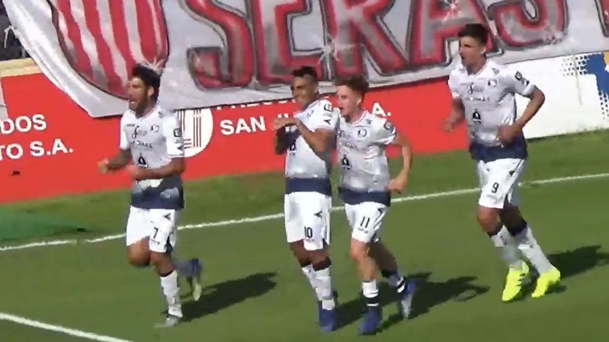 La Lepra le ganó a lo guapo a Barracas Central y se prendió