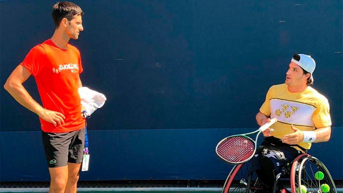 Djokovic elogió al argentino Gustavo Fernández, número 2 del tenis adaptado masculino.
