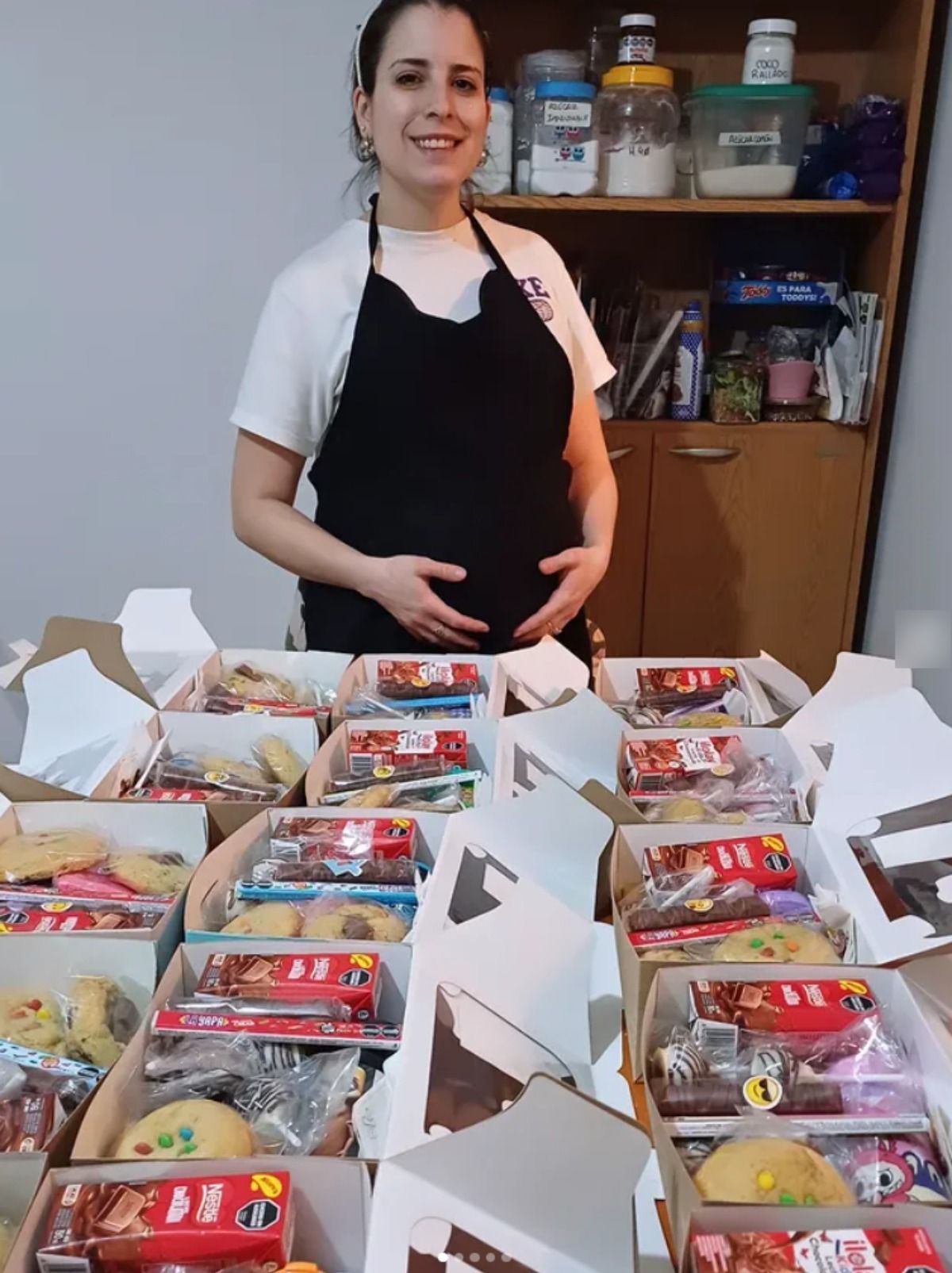 Aisha Nazar tiene un emprendimiento de pastelería y fue mamá hace menos de dos meses. Aisha Nazar tiene un emprendimiento de pastelería y fue mamá hace menos de dos meses.