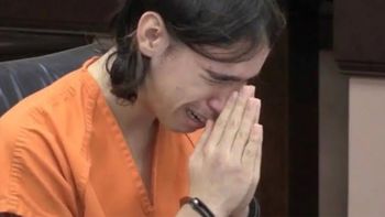 La reacción de un joven cuando lo condenaron por un incendio donde murió su hermanastro