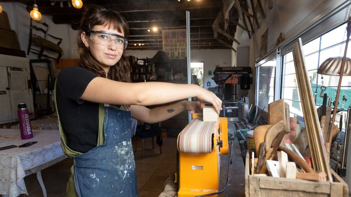 Melanie es dise&ntilde;adora gr&aacute;fica y es la l&iacute;der creativa de Awibi.