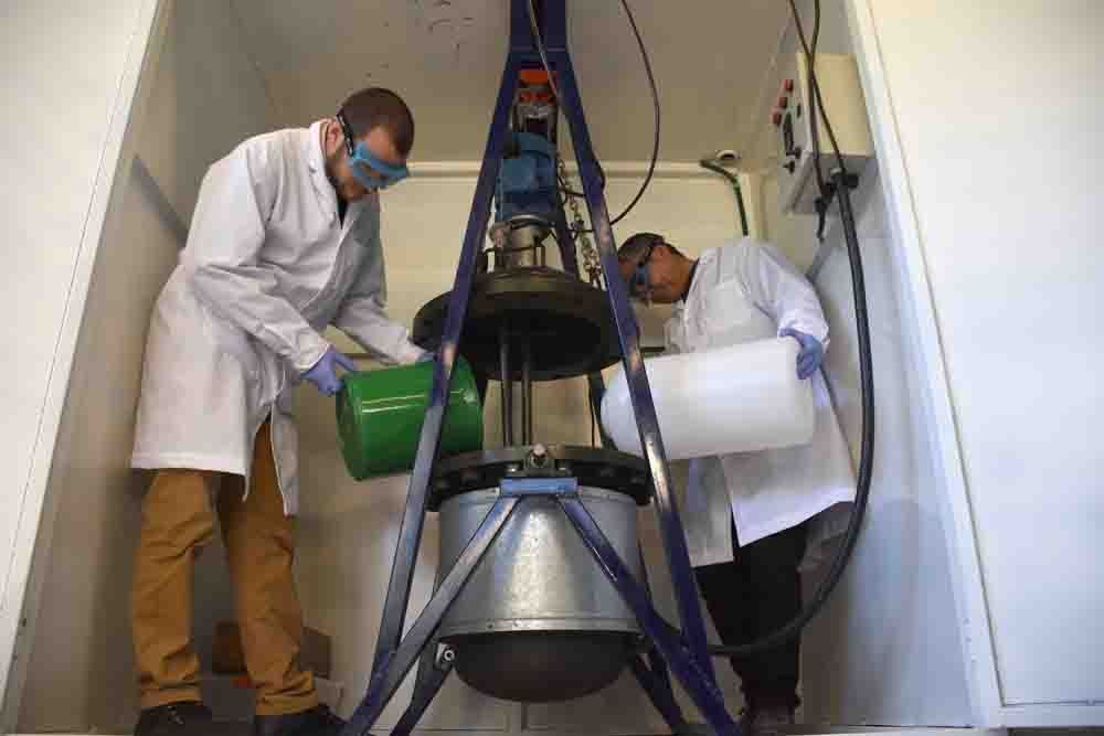 Un laboratorio mendocino extrae litio con un método único