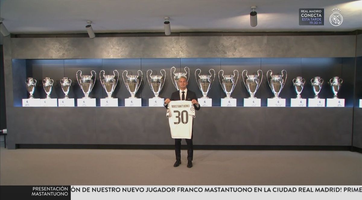 Utilizando el número 30, Mastantuono puede bajar a jugar en el Real Madrid Castilla Utilizando el número 30, Mastantuono puede bajar a jugar en el Real Madrid Castilla