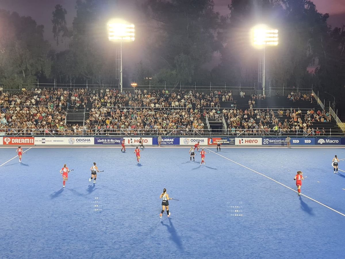 Unas 4.000 personas asistieron al estadio Ciudad de Godoy Cruz