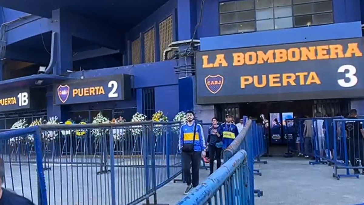 Velorio de Miguel Ángel Russo en La Bombonera: fanáticos de todos los clubes y futbolistas despiden al legendario DT