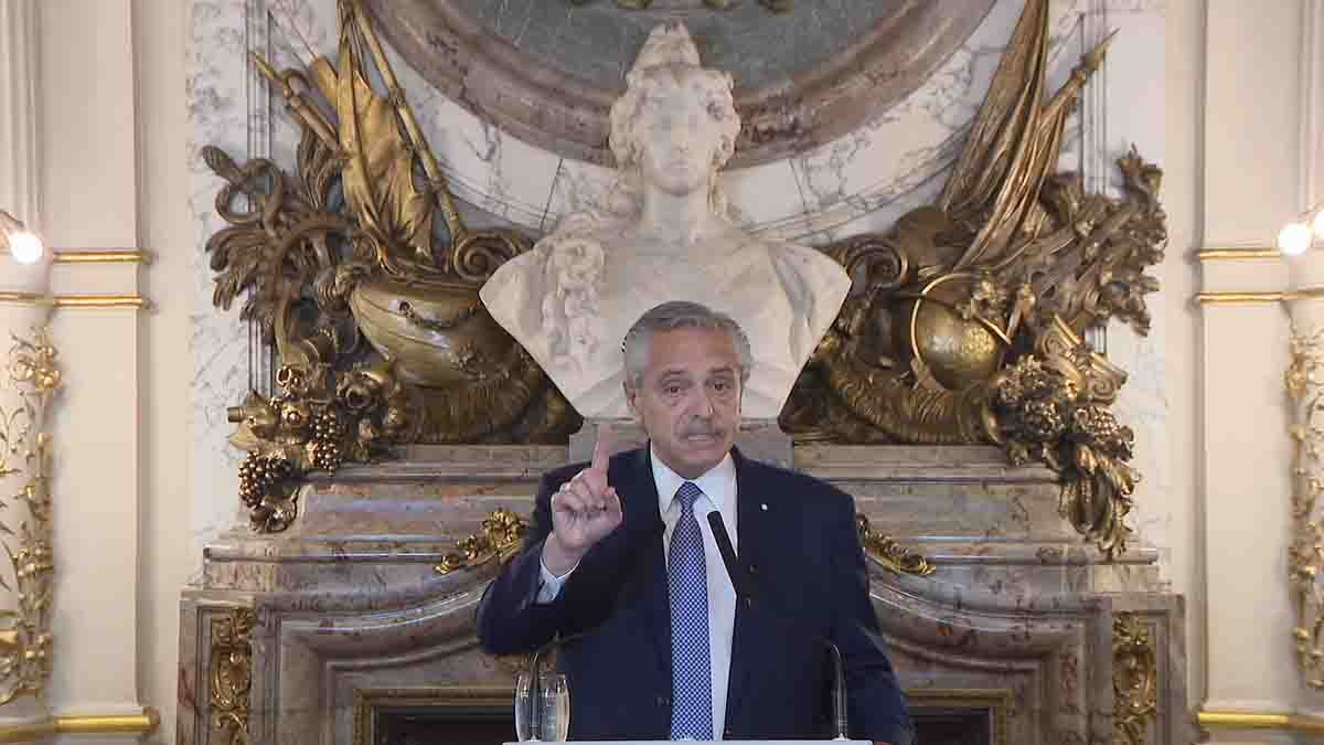 Alberto Fernández durante la cadena nacional.