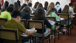 Los alumnos que rindieron este año para ingresar a los colegios de la UNCuyo obtuvieron en promedio entre un 4 y un 5 en Matemática. Los alumnos que rindieron este año para ingresar a los colegios de la UNCuyo obtuvieron en promedio entre un 4 y un 5 en Matemática.