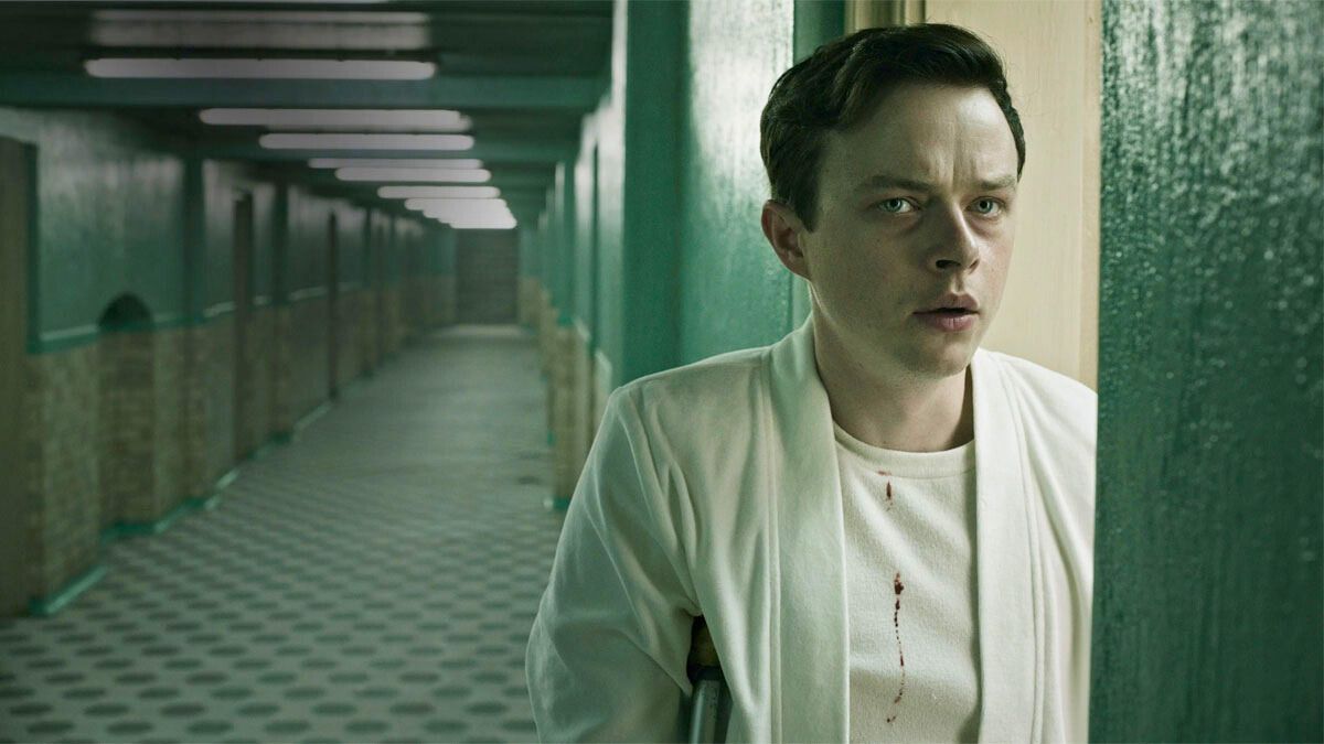 El actor Dane DeHann interpreta a Lockhart en la película de Netflix.