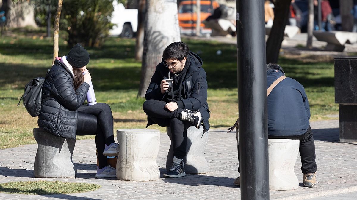 El pronóstico para Mendoza este domingo arrojó que habrá una máxima de 18°C y estará soleado en la tarde.