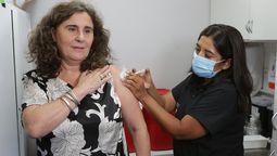 La ministra de Salud, Ana María Nadal, invitó a los mendocinos a que se sumen a la campaña de vacunación antigripal.