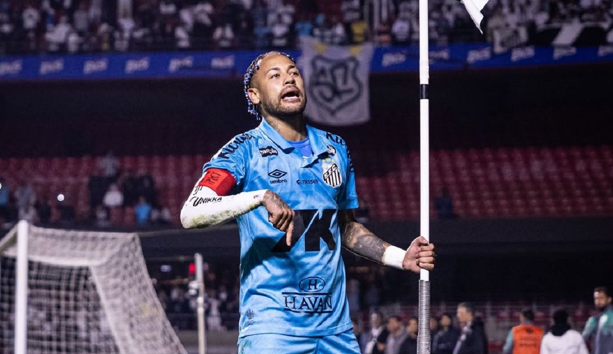 El astro brasilero fue figura en el triunfo de su equipo.