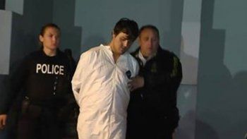 Un hombre de 25 años lanzó a su hija de 5 años desde un puente de Florida