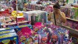Los comercios de la ciudad de Mendoza buscan incentivar las compras de Navidad
