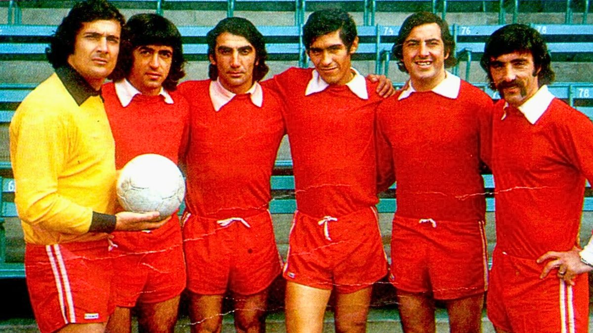 Santoro, Commiso, Miguel Ángel Zurdo López, Sá, Semenewicz y Pavoni, glorias de Independiente.