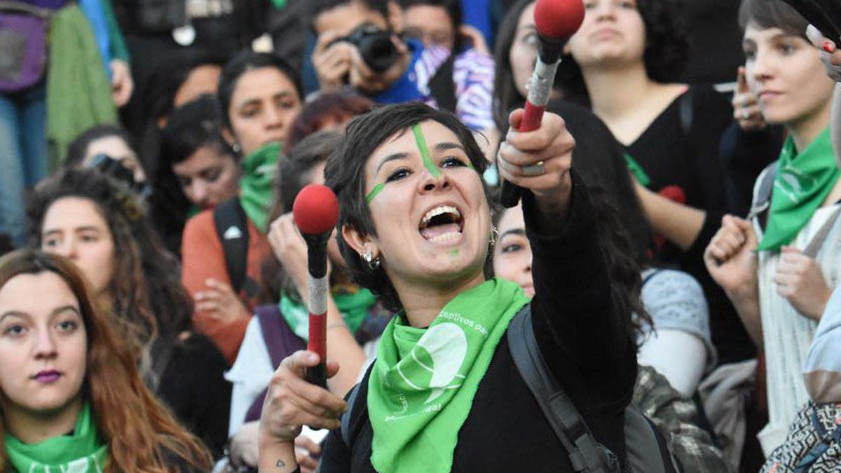 Manifestantes a favor del aborto se reunirán, a partir de las 16, en la plaza independencia