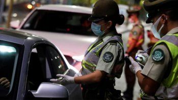 Chile triplica a Argentina en contagios por coronavirus pero tiene menos de la mitad de muertos