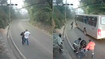 Video: quiso asaltar a una mujer, un micro se detuvo y varios hombres descendieron para golpearlo