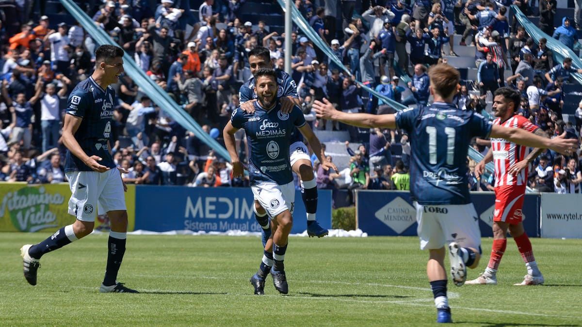 Navarro y su dedicatoria tras el gol salvador para la Lepra